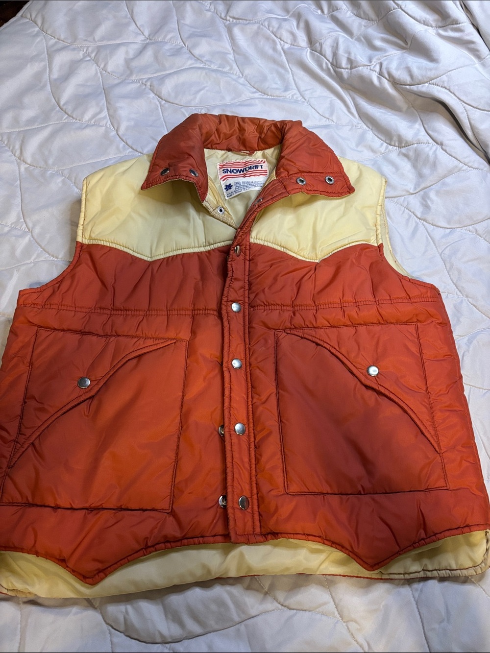 Snowdrift Men's Orange & Cream Quilted Puffer Vest